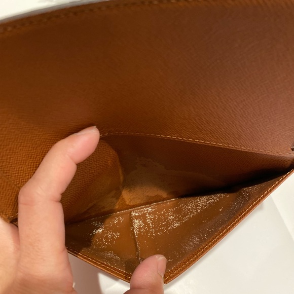 Authentic LV check book wallet - Picture 5 of 10